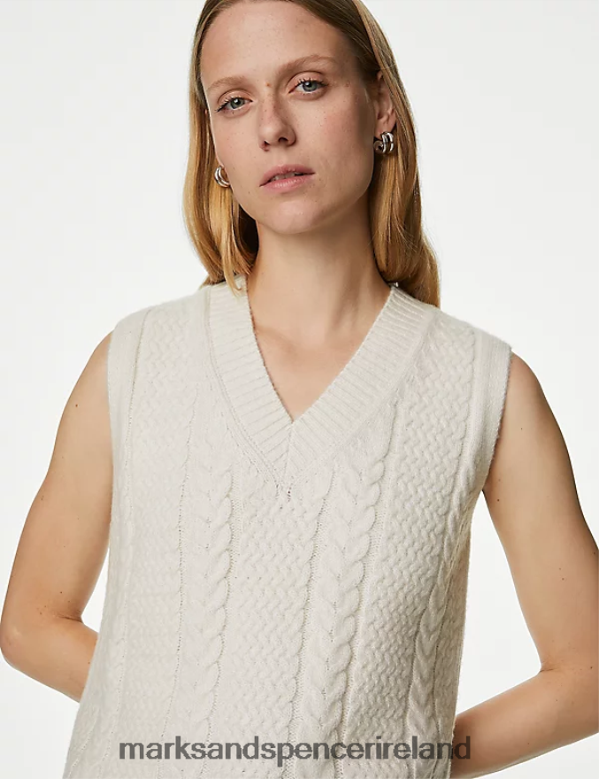 Marks & Spencer Women Cable Knit V-Neck Knitted Vest Light Natural Clothing 2VJ8DF246